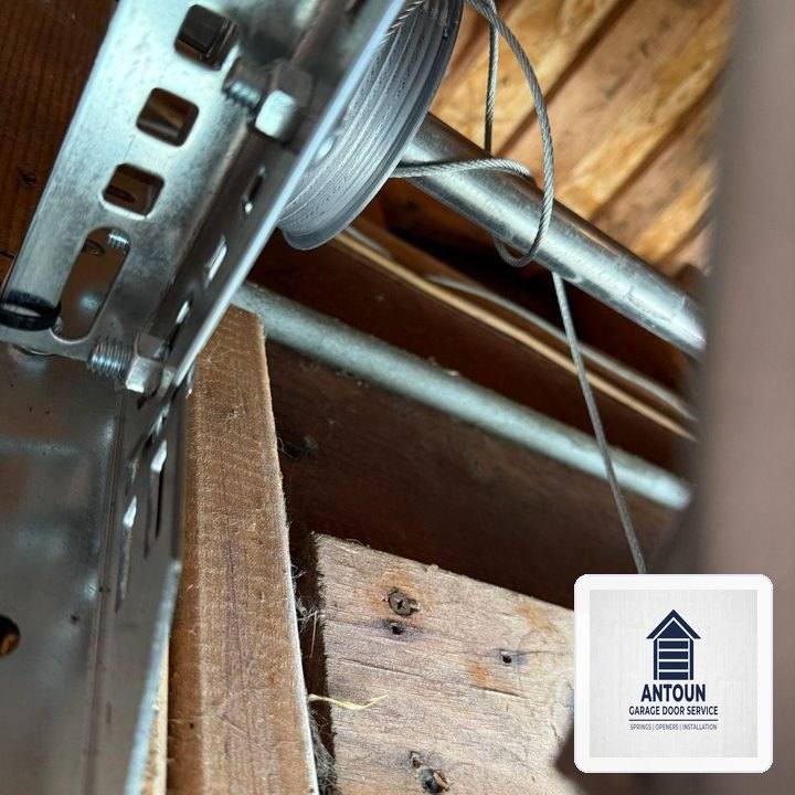 Antoun Garage Door Service Dispatch in La Porte (Deer Park Area): Heavy-Duty EPDM Perimeter & Bottom Seal Weatherproofing - La Porte, TX